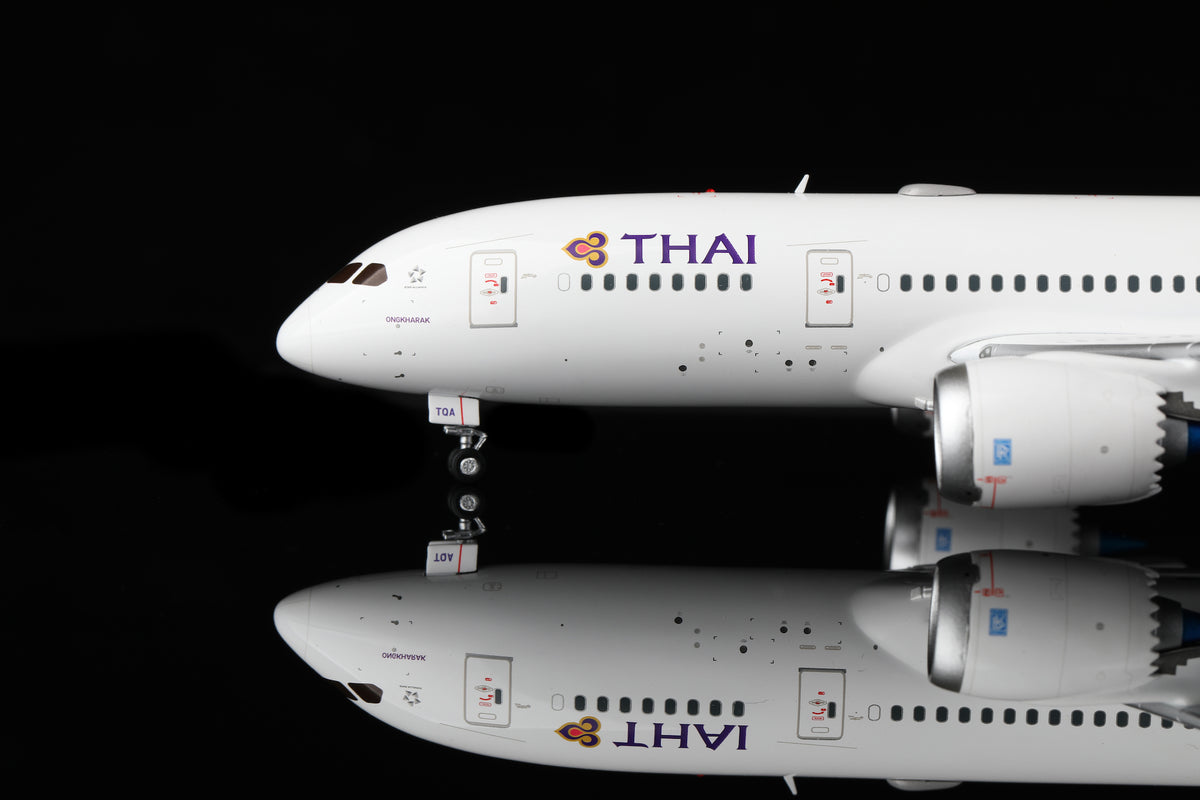 SQ Wings L2030 1:200 Thai Airways Boeing 787-8 HS-TQA diecast model airplane