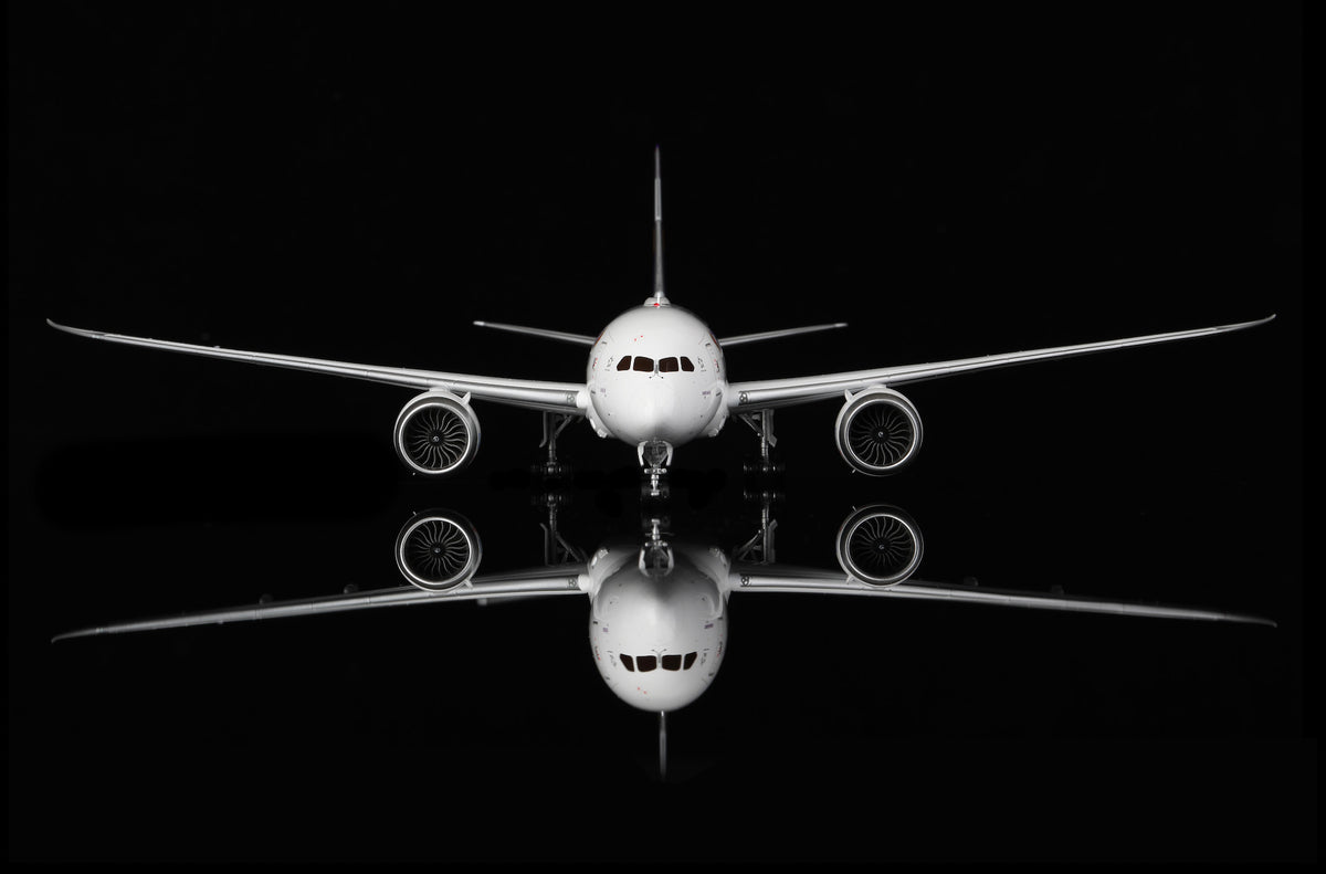SQ Wings L2030 1:200 Thai Airways Boeing 787-8 HS-TQA diecast model airplane