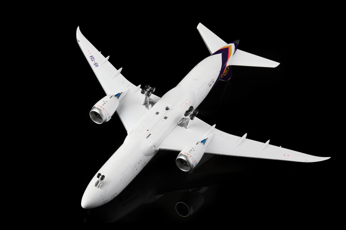 SQ Wings L2030 1:200 Thai Airways Boeing 787-8 HS-TQA diecast model airplane