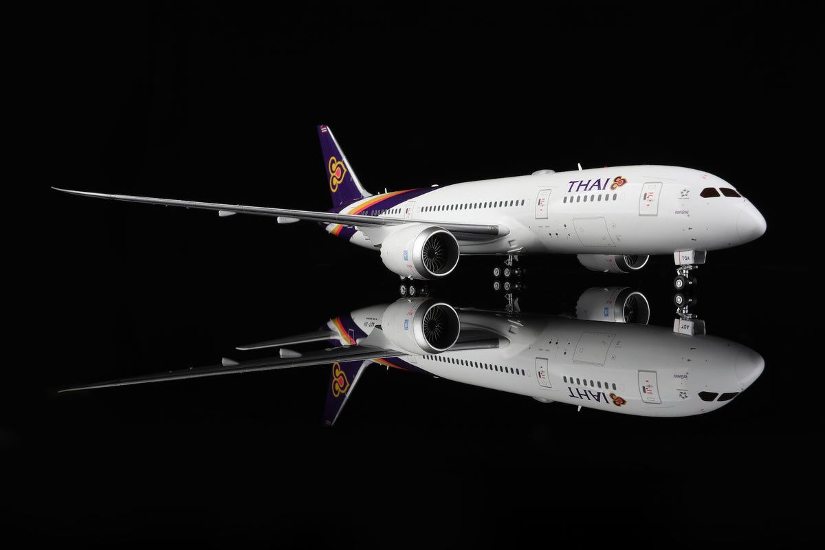 SQ Wings L2030 1:200 Thai Airways Boeing 787-8 HS-TQA diecast model airplane