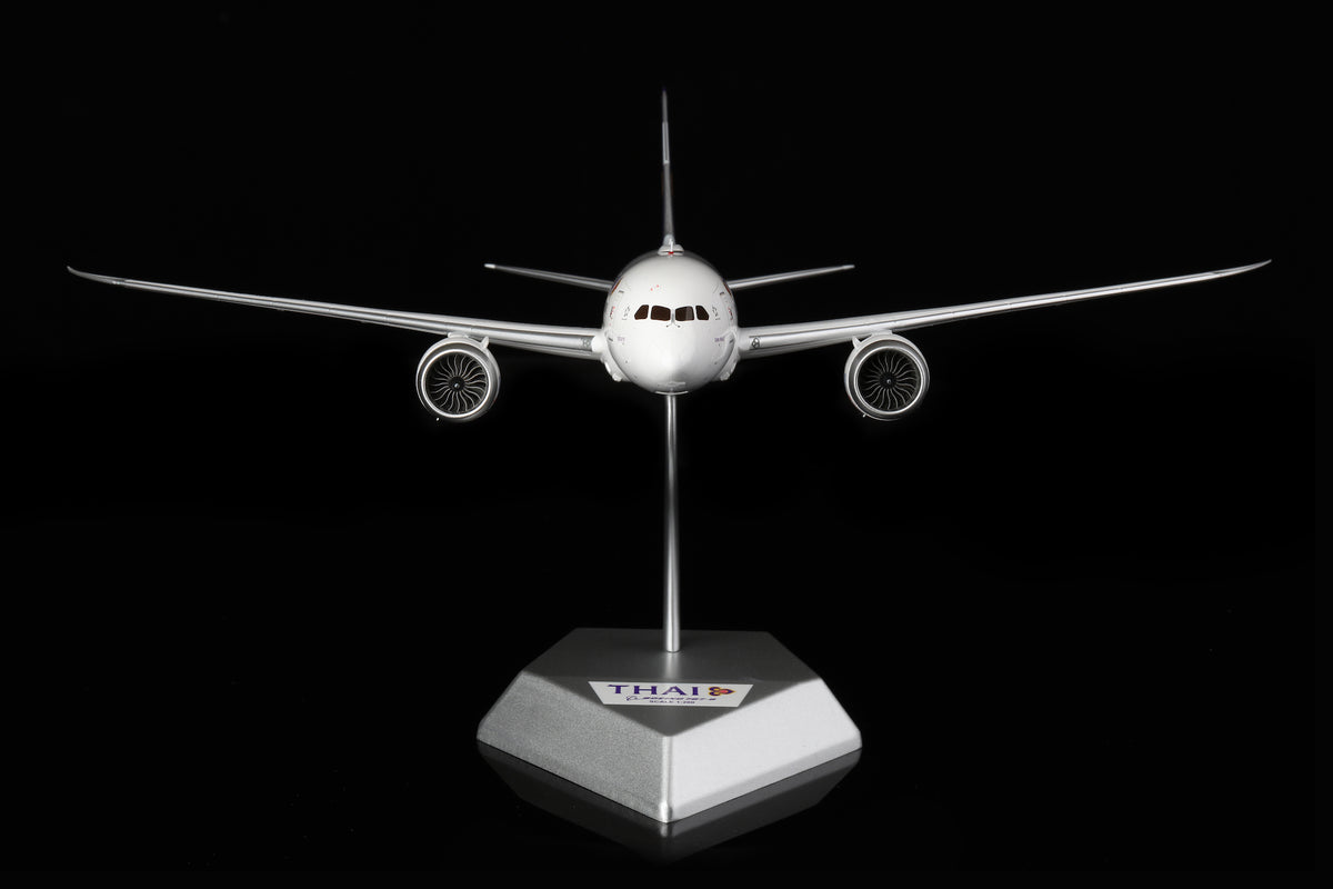 SQ Wings L2031 1:200 Thai Airways Boeing 787-8 HS-TQF diecast model airplane