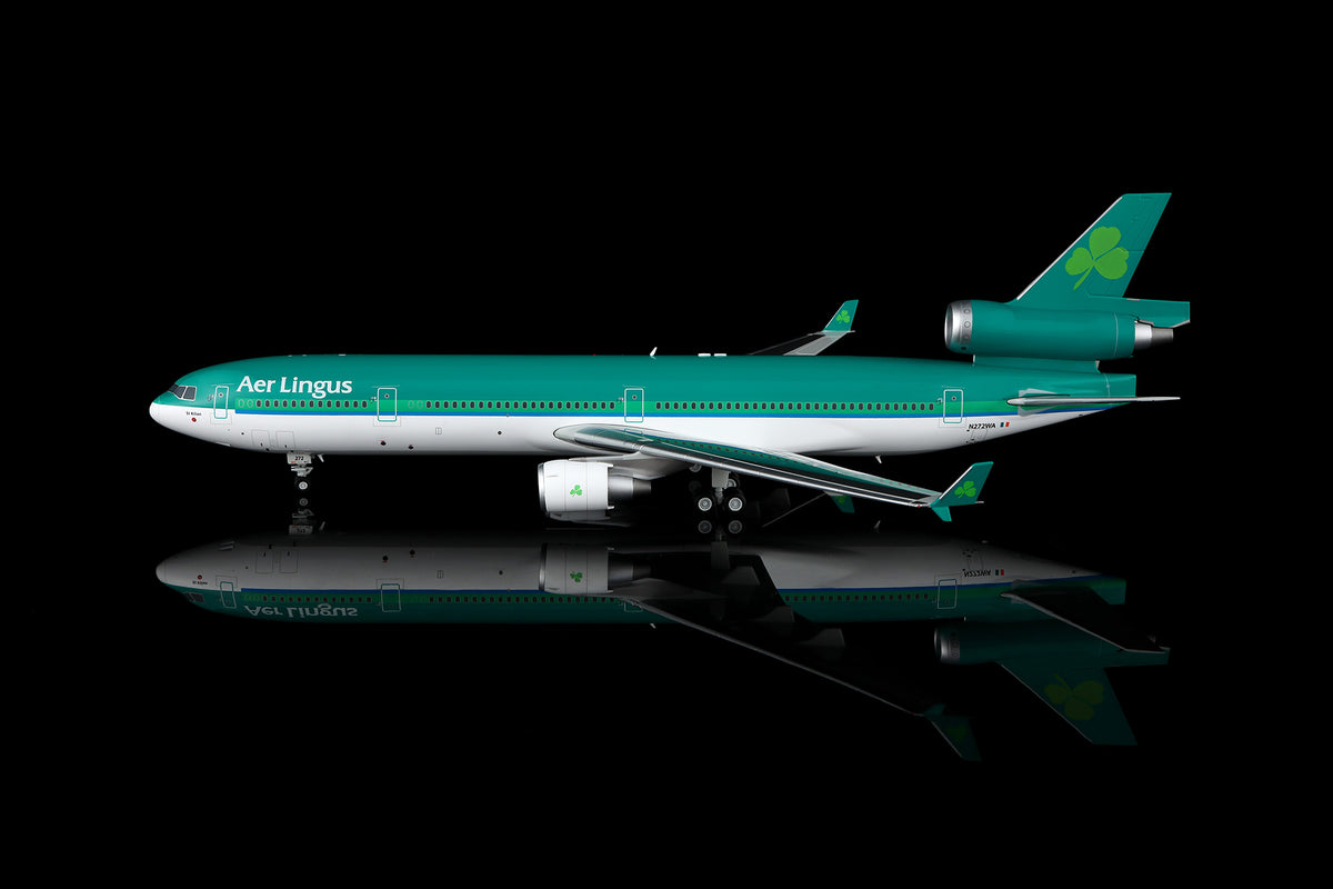 SQ Wings L2127FD 1:200 Aer Lingus MD-11 N272WA "Flaps Down" diecast model airplane