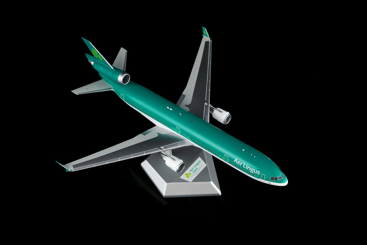 SQ Wings L2127FD 1:200 Aer Lingus MD-11 N272WA "Flaps Down" diecast model airplane