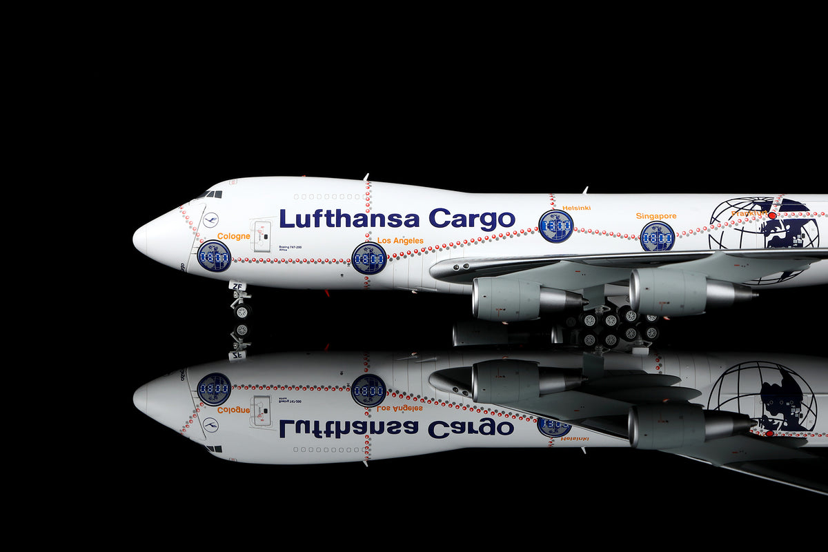 SQ Wings L2186 1:200 Lufthansa Cargo B747-200 D-ABZF "Service Revolution" special colours diecast model airplane