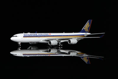 HX Models A530118 1:400 Singapore A340-500 9V-SGE diecast model airplane