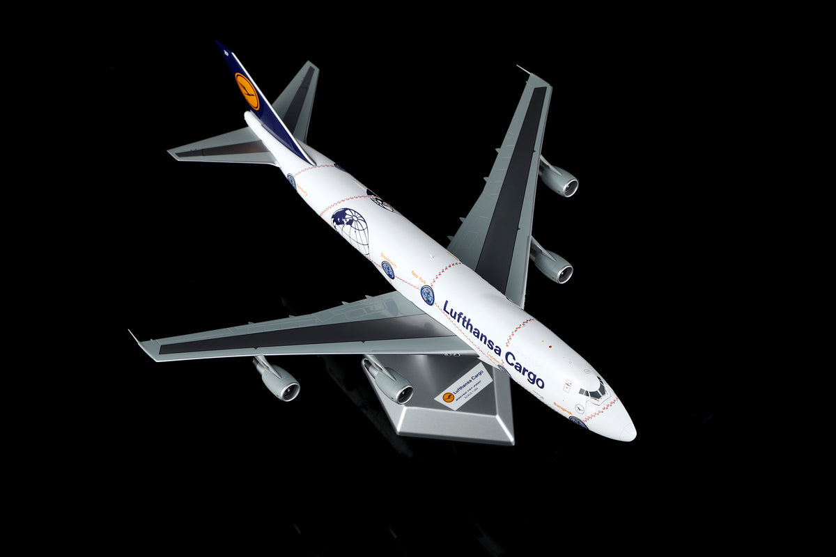 SQ Wings L2186 1:200 Lufthansa Cargo B747-200 D-ABZF "Service Revolution" special colours diecast model airplane