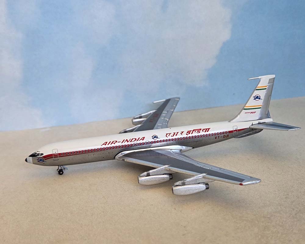 Aero Classics AC411571 1:400 Air India B.707-420 VT-DJI