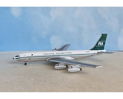 Aero Classics AC411573 1:400 PIA - Pakistan Int'l B.707-321 N723PA
