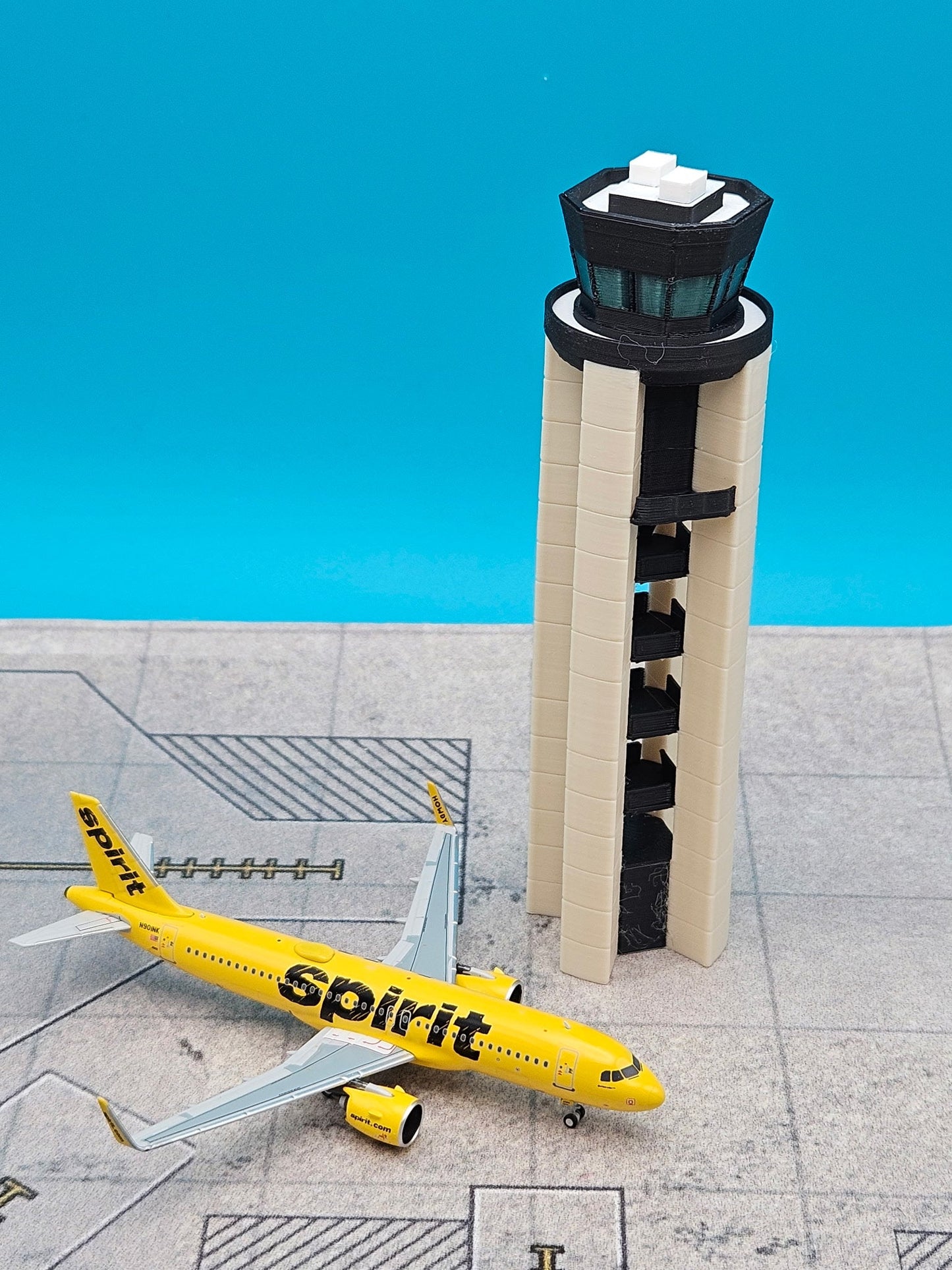 Tarmac Designs 1:400 Colorado Springs Airport ATC Tower (COS)