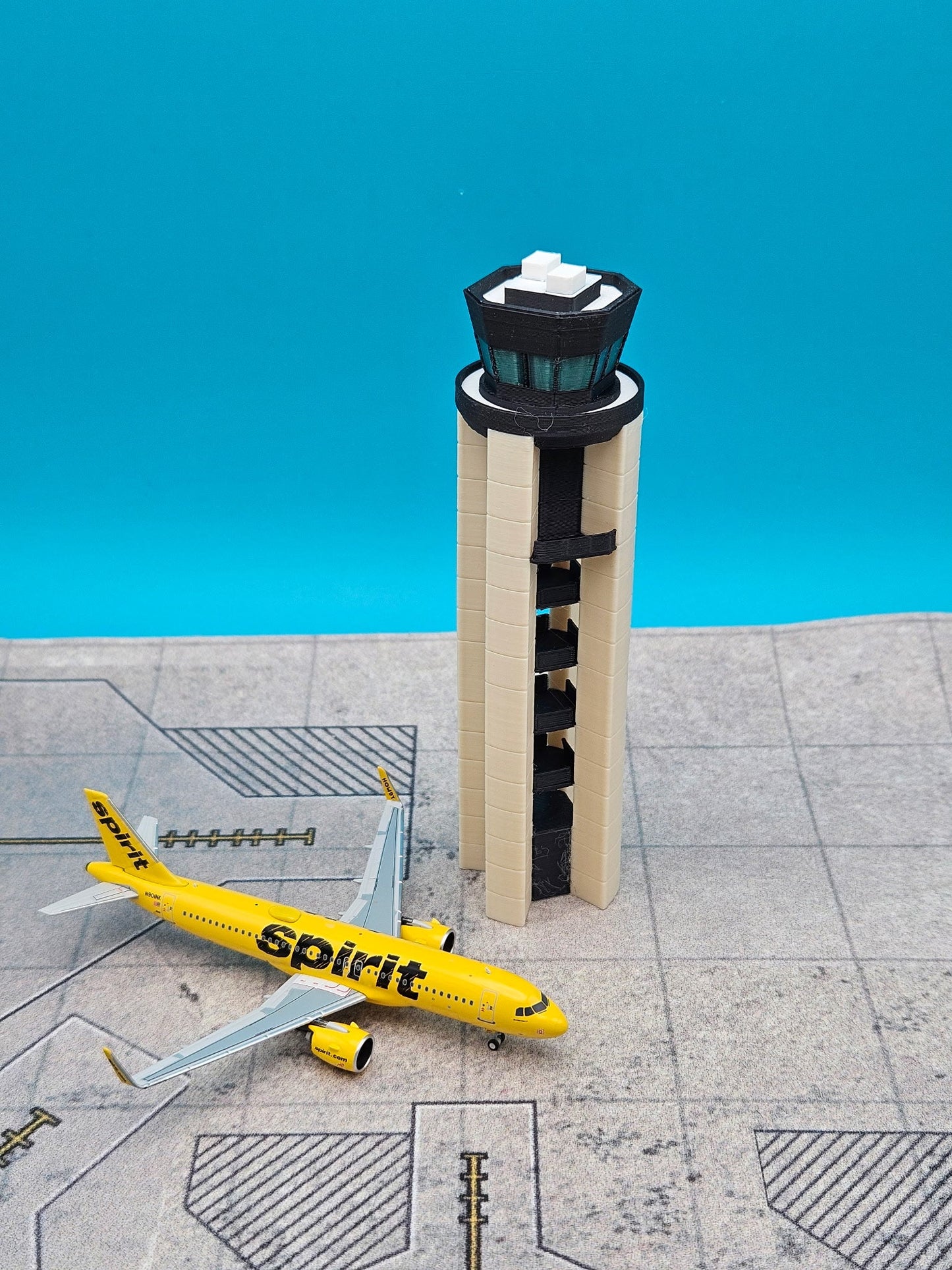 Tarmac Designs 1:400 Colorado Springs Airport ATC Tower (COS)
