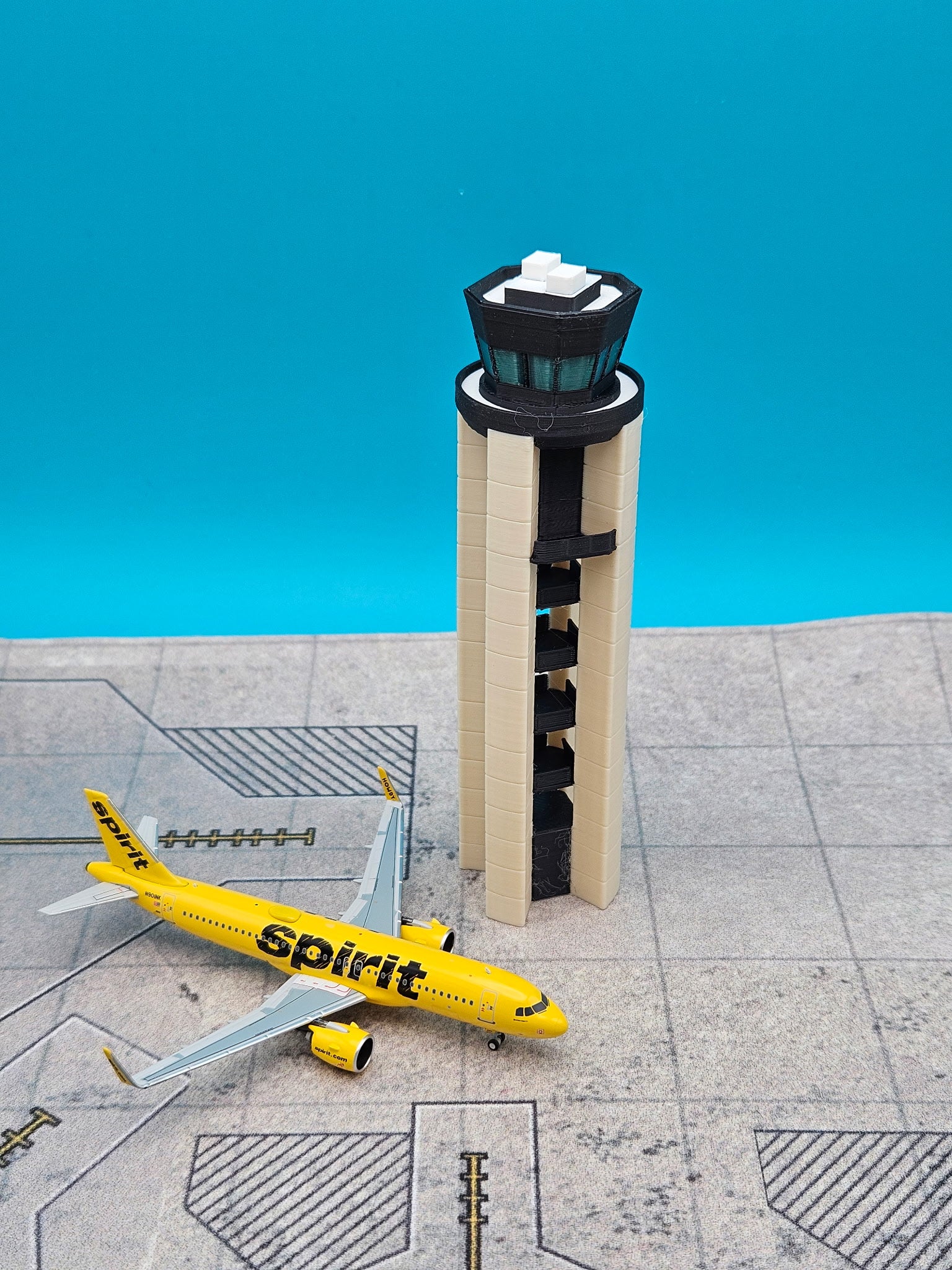 Tarmac Designs 1:400 Colorado Springs Airport ATC Tower (COS)