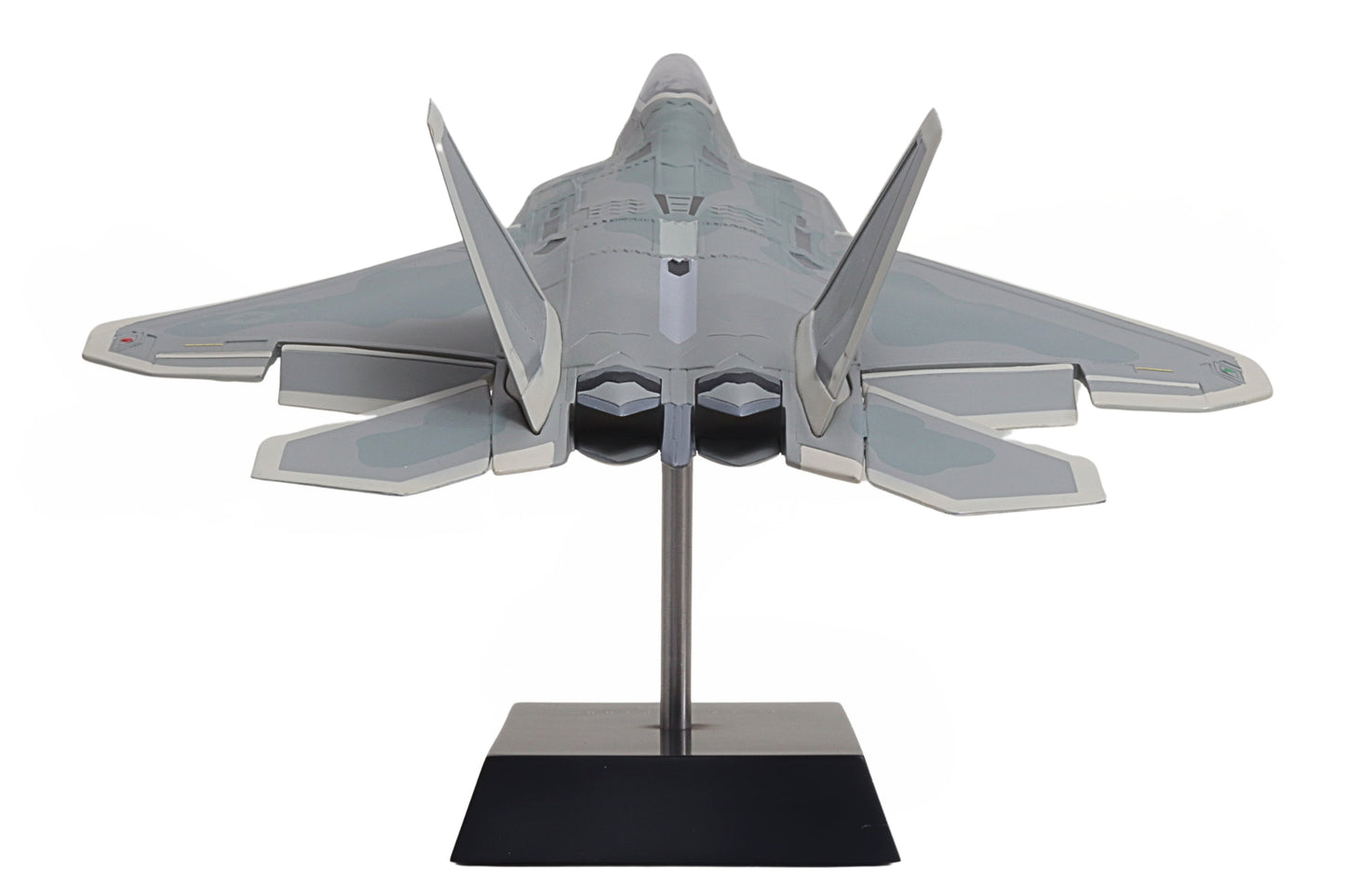 Executive Series Models EXB5948 1:48 F-22 Raptor USAF