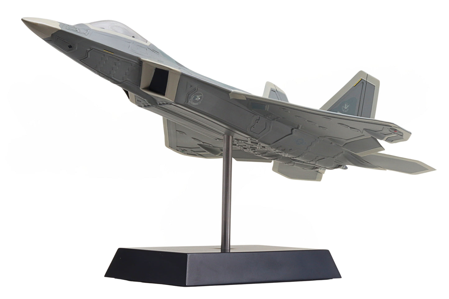 Executive Series Models EXB5948 1:48 F-22 Raptor USAF