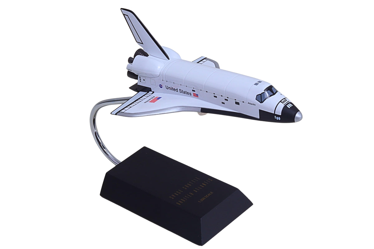 Executive Series Models 1:200 NASA Space Shuttle Orbiter Atlantis resin model