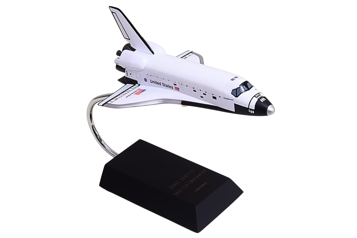 Executive Series Models 1:200 NASA Space Shuttle Orbiter Endeavour resin model