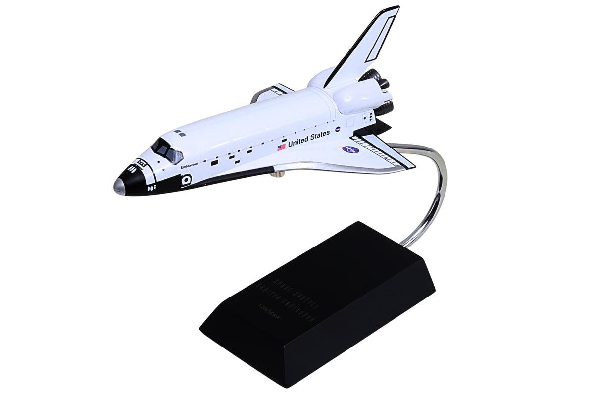 Executive Series Models 1:200 NASA Space Shuttle Orbiter Endeavour resin model