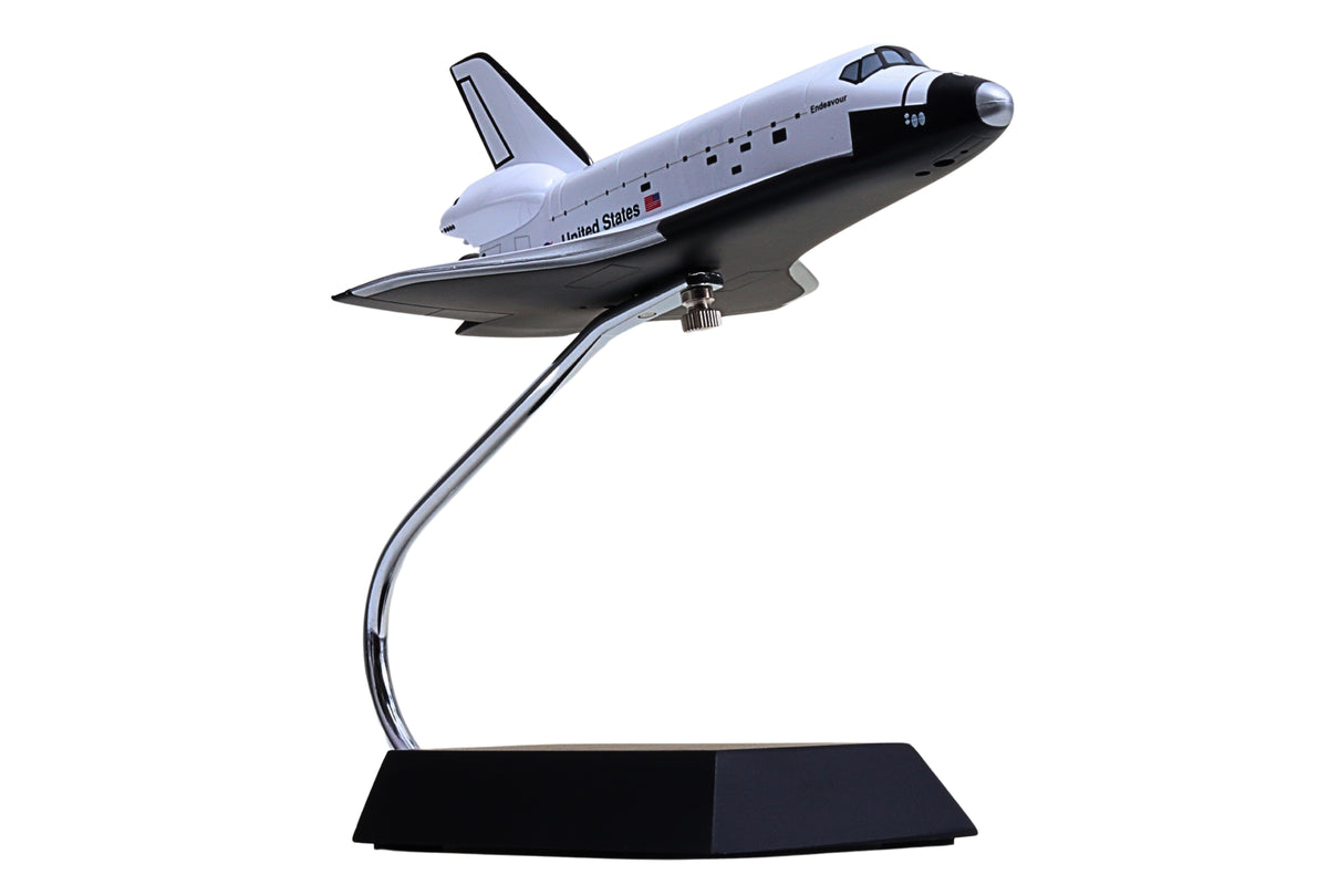 Executive Series Models 1:200 NASA Space Shuttle Orbiter Endeavour resin model