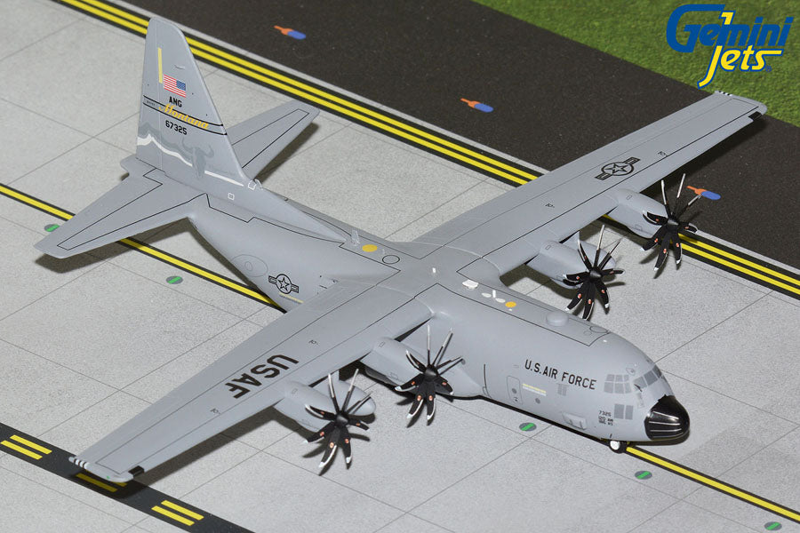 Gemini Jets G2AFO1410 1:200 U.S. Air Force C-130H Hercules 96-7325 (Montana ANG)