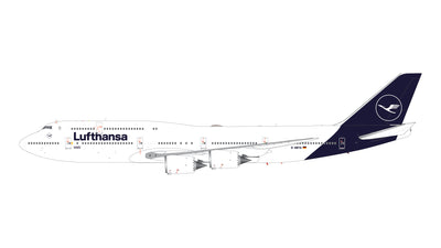 Pre-Order Gemini Jets G2DLH1242 1:200 Lufthansa B747-8 current livery D-ABYA