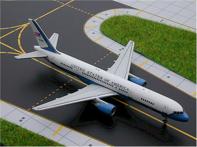 Gemini Jets GJAF0254 1:400 United States of America Air Force Two Boeing 757-200 80001