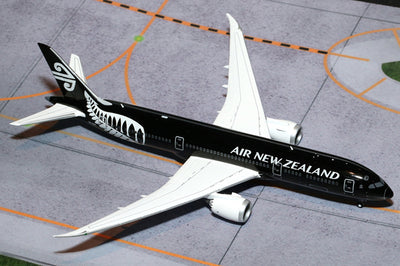Gemini Jets GJANZ1405 1:400 Air New Zealand Boeing 787-9 ZK-NZE