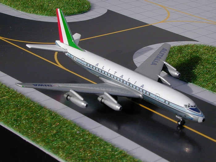 Gemini Jets GJAZA157 1:400 Alitalia Douglas DC-8-43 I-DIWA