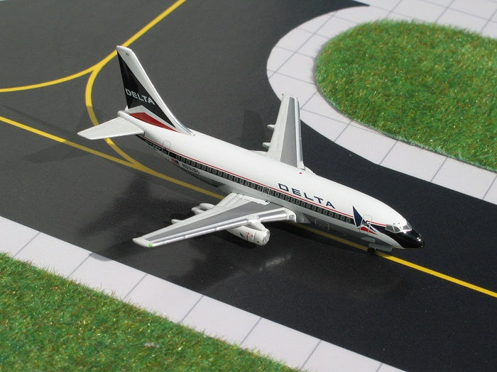 Gemini Jets GJDAL170 1:400 Delta Boeing 737-200 N331DL