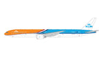 Pre-Order Gemini Jets GJKLM2268 1:400 KLM Boeing 777-300ER PH-BVA (new Orange Pride livery)