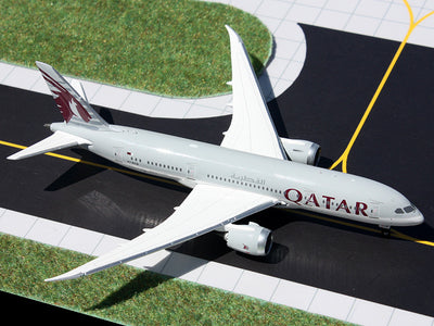 Gemini Jets GJQTR1221 1:400 Qatar Airlines Boeing 787-8 A7-BCB