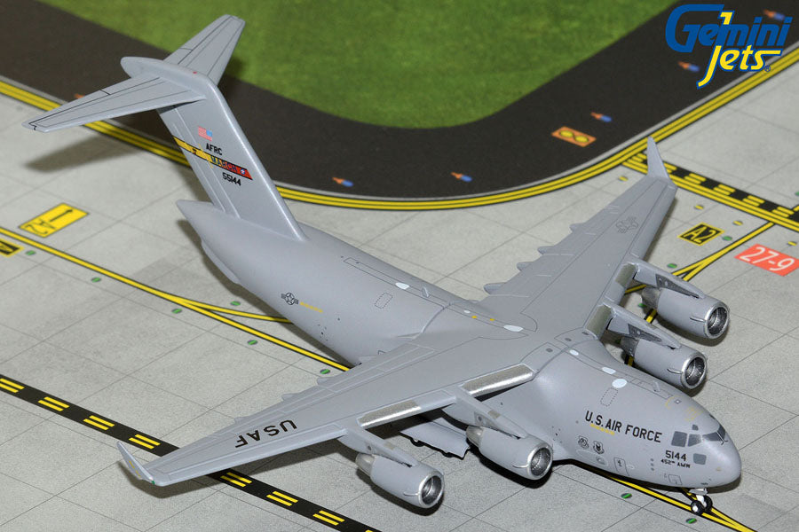 Gemini Macs GMUSA148 1:400 U.S. Air Force C-17A Globemaster III 05-5144 (March ARB)