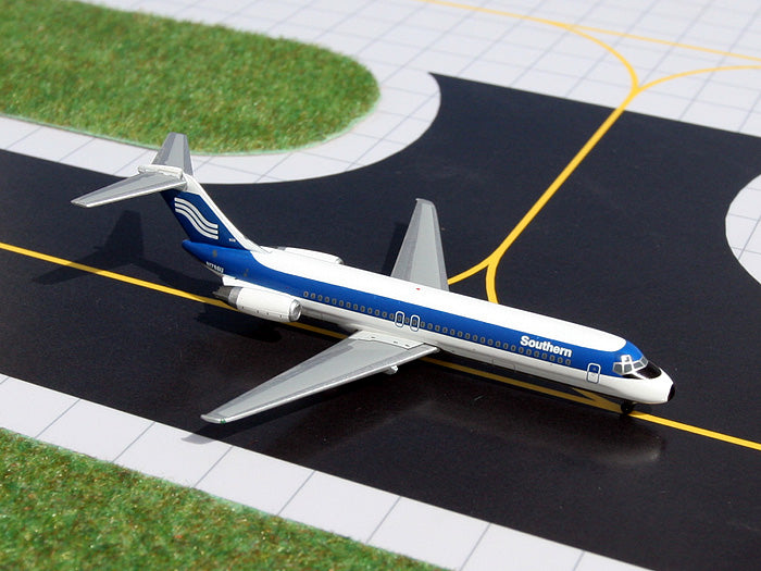 Gemini Jets GSSOU002 1:400 Southern McDonnell Douglas DC-9-30 N1798U