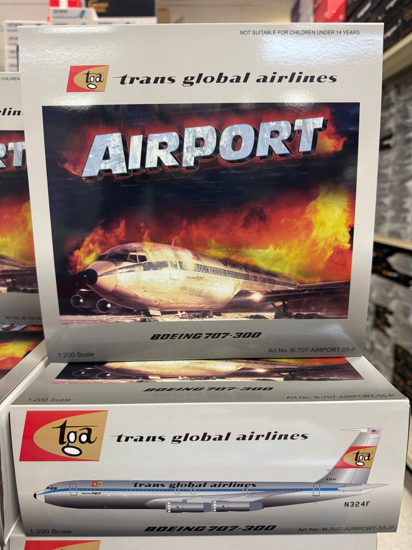 *B-Models B-707-AIRPORT-55-P 1:200 TRANS GLOBAL AIRLINES Boeing 707-300 N324F