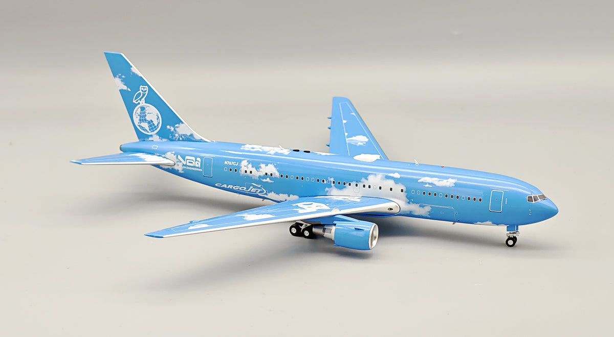 Pre-Order InFlight200 IF762W80426 1:200 Cargojet Airways Boeing 767-29N/ER N767CJ