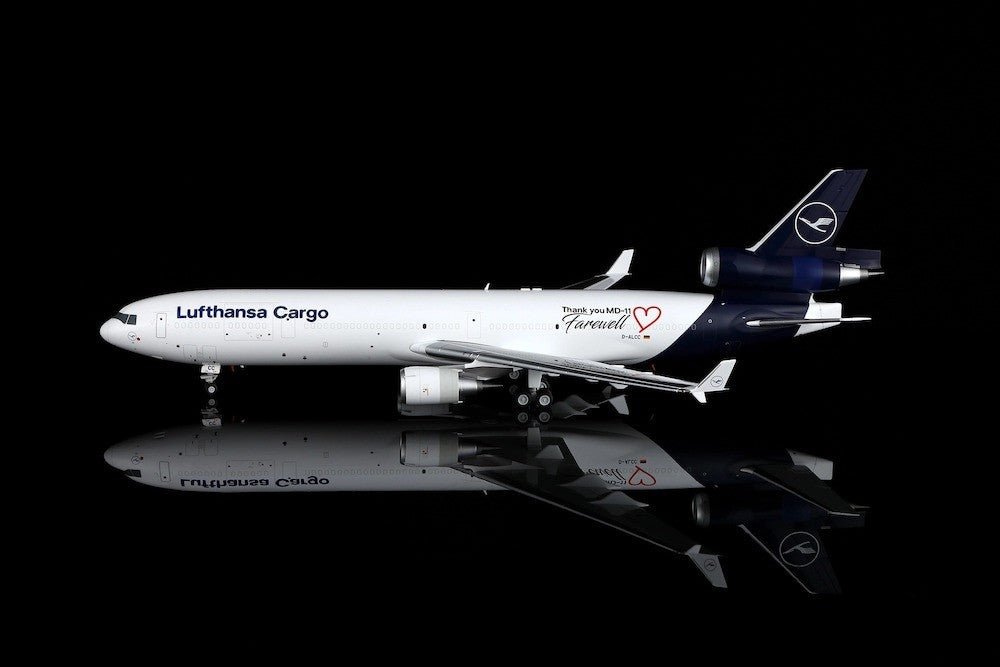 SQ Wings L2104FD 1:200 Lufthansa Cargo McDonnell Douglas MD-11 D-ALCC "Thank you MD-11, Farewell" "Flaps Down" diecast model 