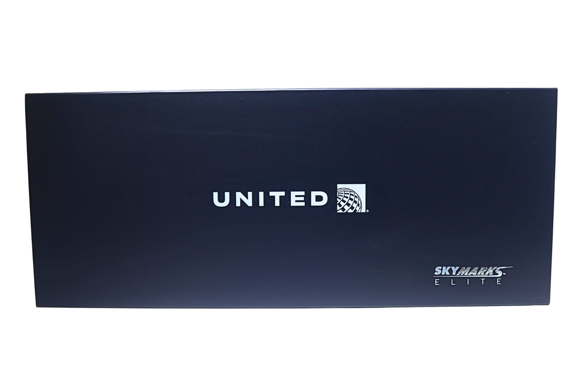 SkyMarks Elite SKG41410 1:100 United Airlines 777-300ER N2749U