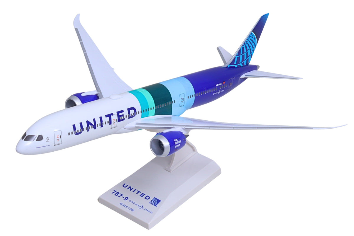 Pre-Order SkyMarks SKR1183 1:200 Boeing 787-9 United Airlines The Future is SAF N24988