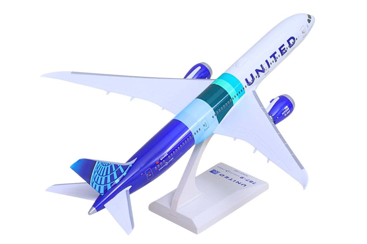 Pre-Order SkyMarks SKR1183 1:200 Boeing 787-9 United Airlines The Future is SAF N24988