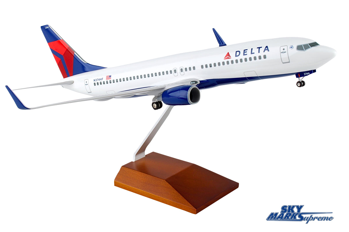 SkyMarks Elite SKR8206 1:100 Delta Air Lines Boeing 737-800