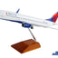 SkyMarks Elite SKR8206 1:100 Delta Air Lines Boeing 737-800