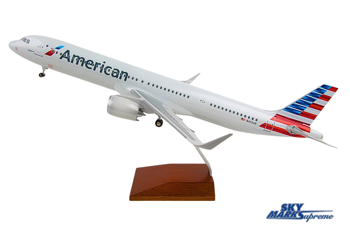 SkyMarks Elite SKR8422 1:100 American Airlines Airbus A321neo
