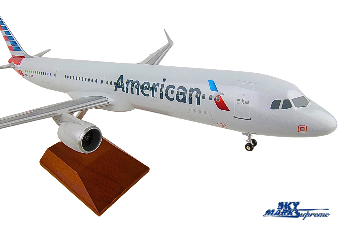 SkyMarks Elite SKR8422 1:100 American Airlines Airbus A321neo