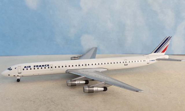 Aero Classics AC411458 1:400 Air France DC-8 /61 C-GMXB