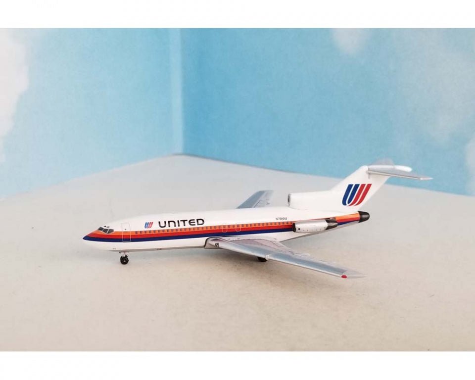 Aero Classics AC411212 1:400 United Airlines Boeing 727 - 100 N7010U