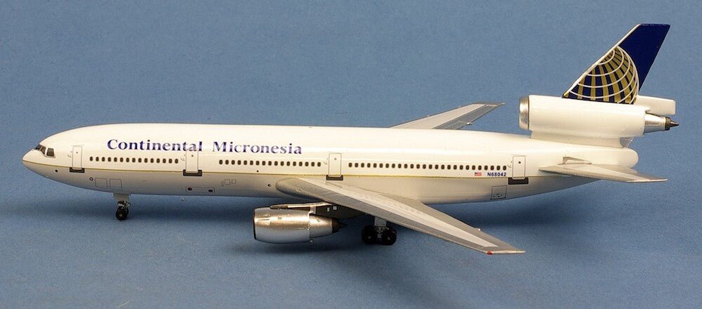 Aero Classics AC4113359 1:400 Continental Micronesia DC - 10 - 10 N68042