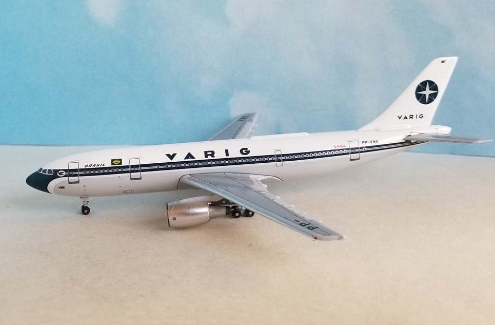 Aero Classics AC411391 1:400 Varig A300B4 PP - VNE