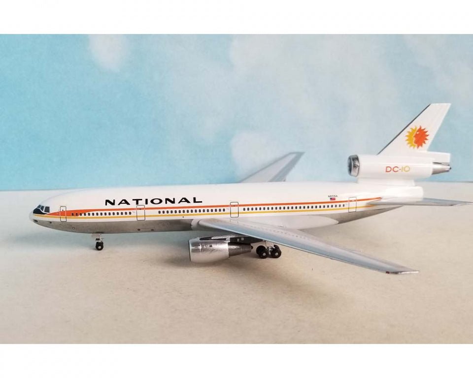 McDonnell Douglas DC-10 1/100 プラモデル Amazon.co.jp: 童友社 1/100 マクダネルダグラス DC－10 日本航空