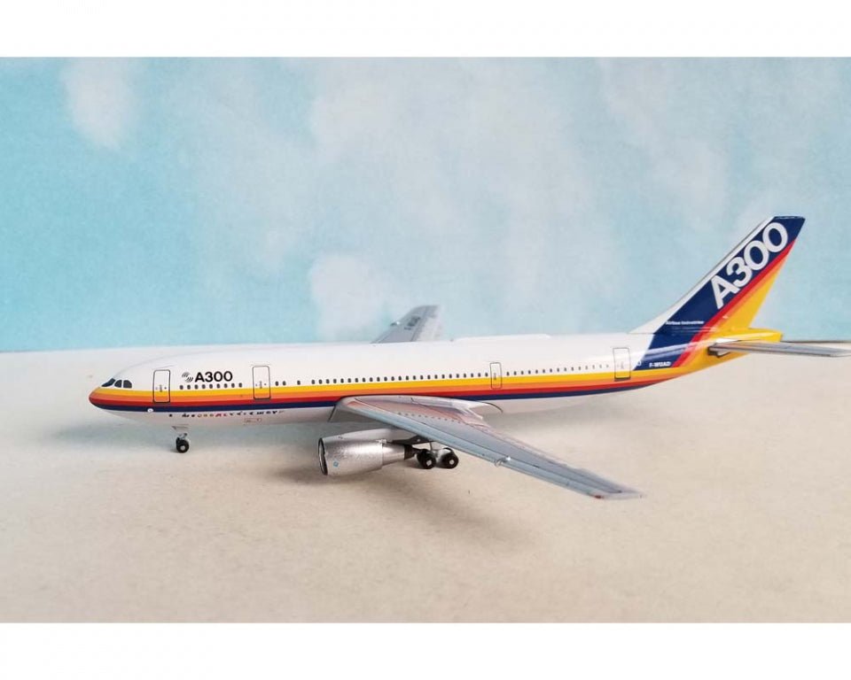 Aero Classics AC411437 1:400 Airbus Industries A-300B2 F-WUAD