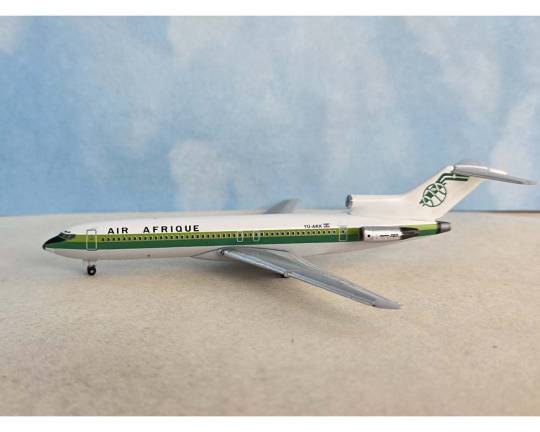 Aero Classics AC411506 1:400 Air Afrique B.727 - 200 YU - AKK