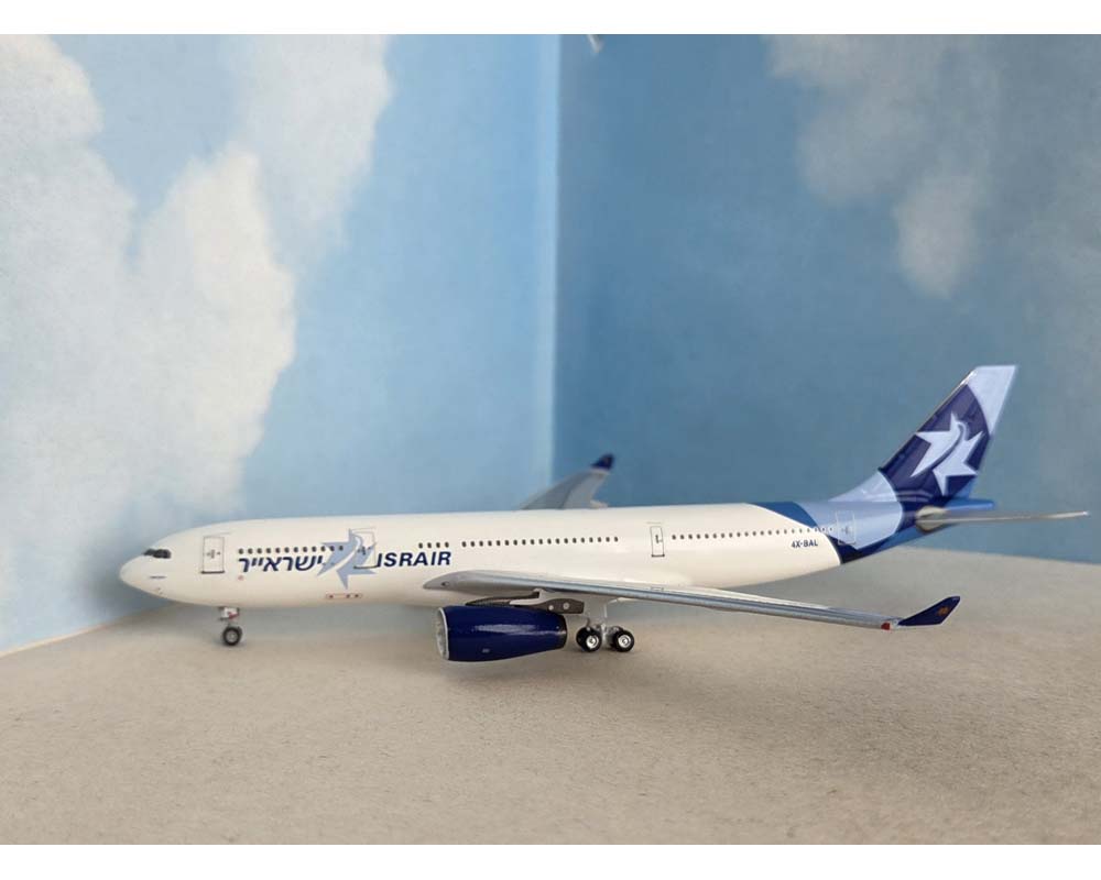 Aero Classics AC411581 1:400 Israir A-330-200 4X-BAL