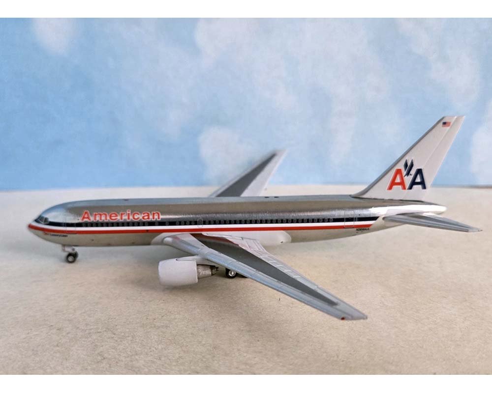 Aero Classics BBX41690 1:400 American Airlines B.767 - 200 N308AA